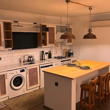 Mavinin Sonsuz Tonu 3 Yatak Odasi 3 Banyo Villa Fethiye